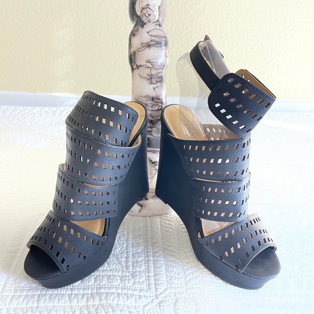 Chinese Laundry Black Platform Wedge High Heels 7M